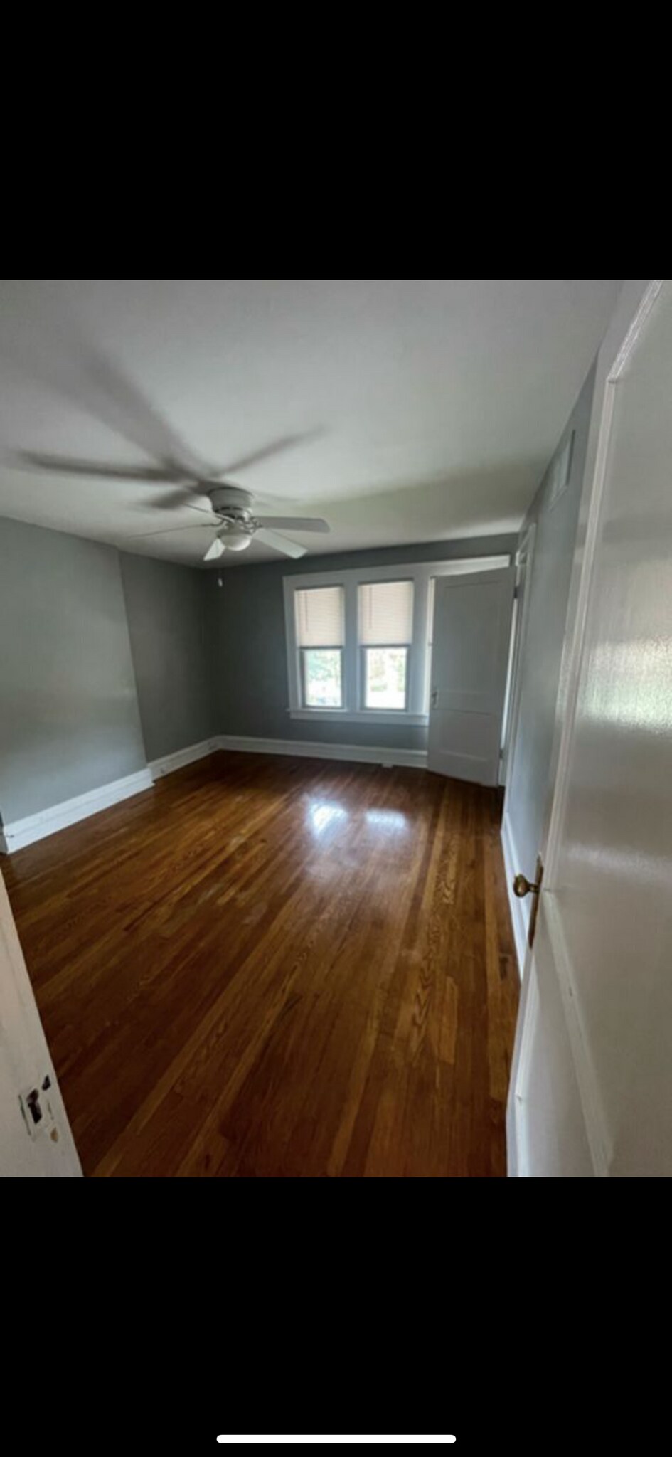 Building Photo - 524-534 S Drexel Ave