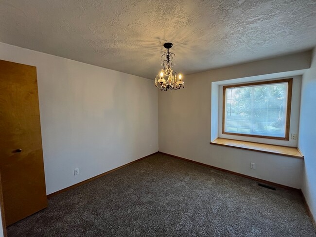 Building Photo - 9304 W Holt St