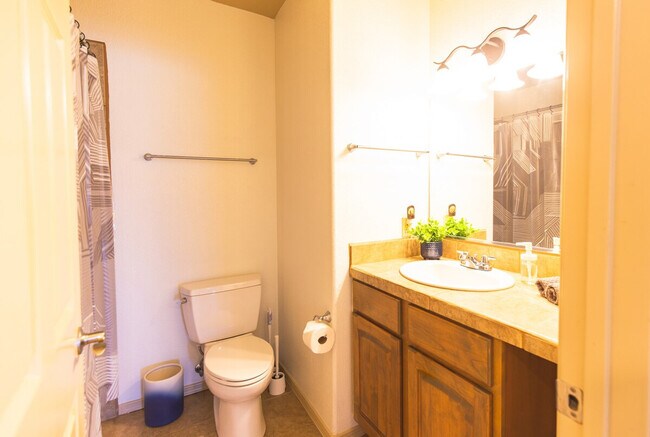 Building Photo - 1932 Sonoma Ranch Blvd