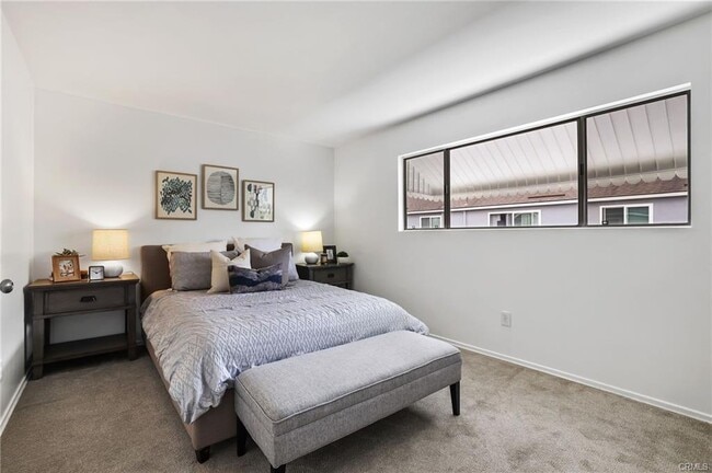 Building Photo - 3342 Bradbury Rd