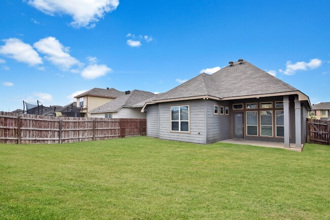 Building Photo - 3520 Addison St