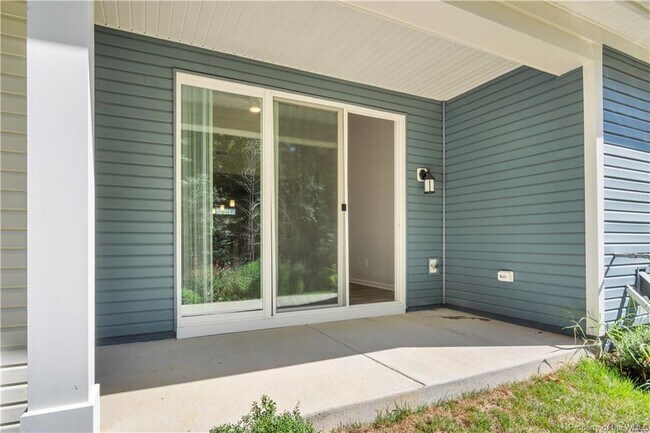 Building Photo - 4084 Isaac Cir