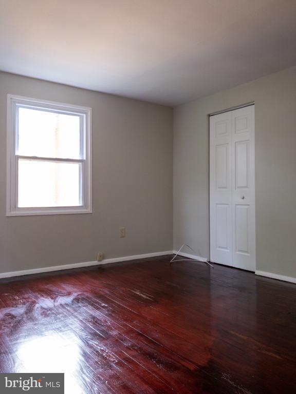 Building Photo - 7737 Greymont St