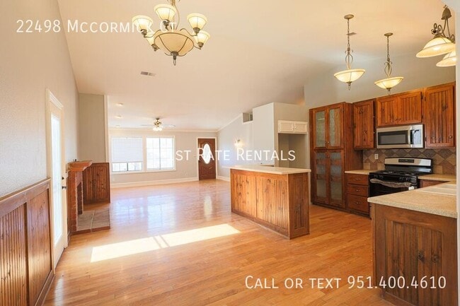 Building Photo - 22498 McCormick Ct