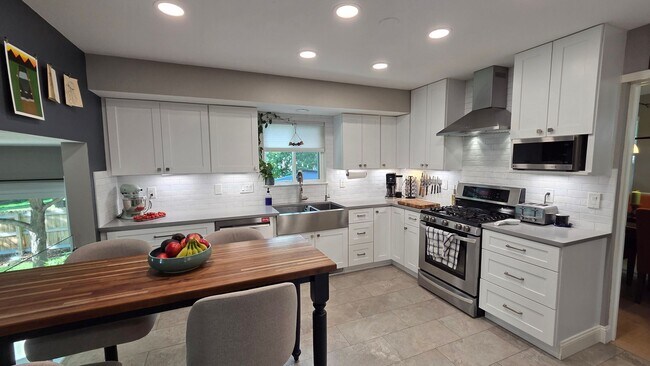 Building Photo - Beautiful 4 Bedroom 3.5 Bath Home - Longmont!