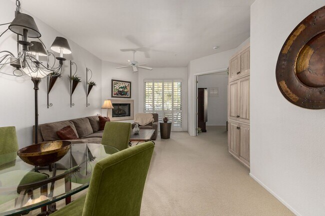 Building Photo - STUNNING Furnished OASIS 2 bed/2 bath Condo in McCormick Ranch