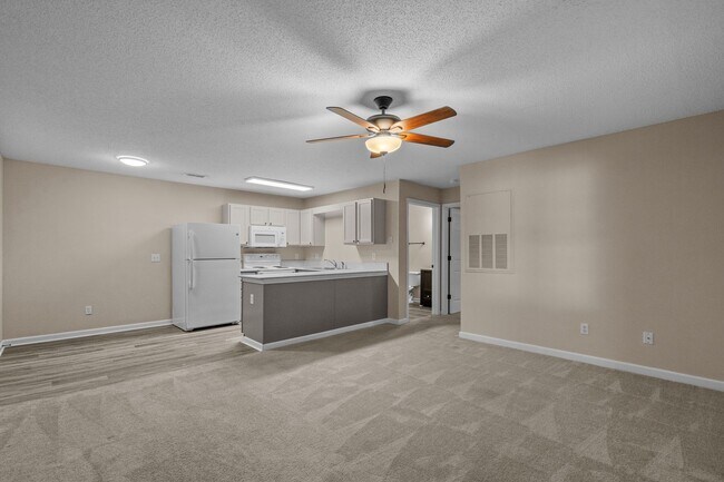 Building Photo - 1st Floor Immaculate 1 bedroom for rent in...