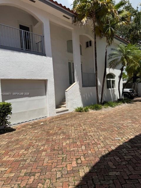 Building Photo - 3080 Bird Ave