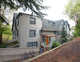 Primary Photo - 2211 NE 50th St