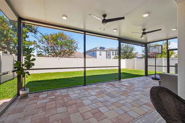 Building Photo - 10522 Cardera Dr