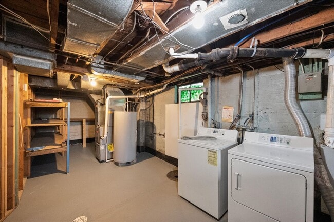 Building Photo - Charming Updated Home in the Heart of Jeffersontown