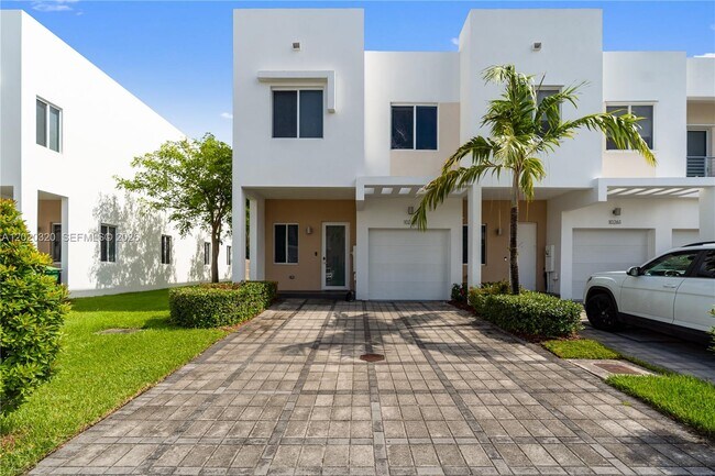 Building Photo - 10265 NW 72nd Terrace