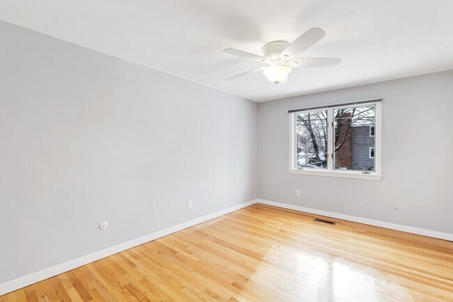 Building Photo - 91 Williams St