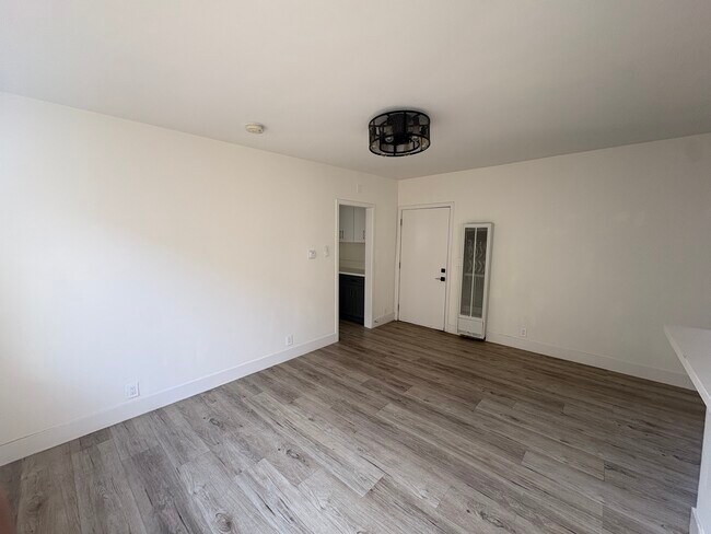 Building Photo - HOBART BLVD INC