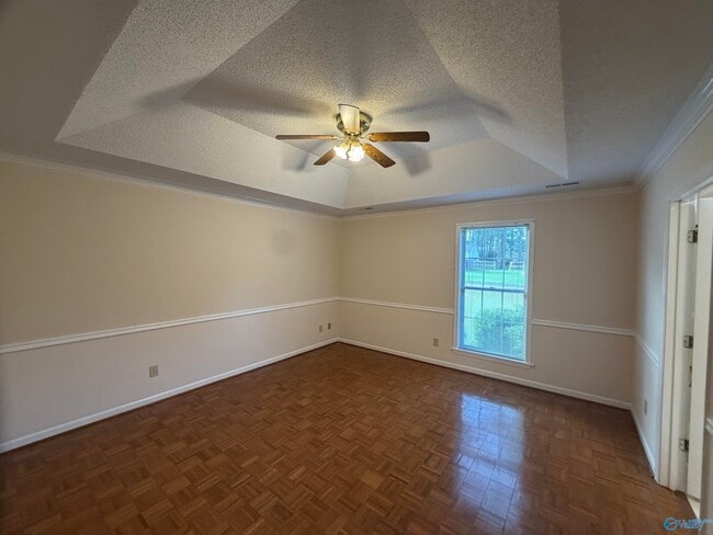 Building Photo - 701 Rigel Dr SW