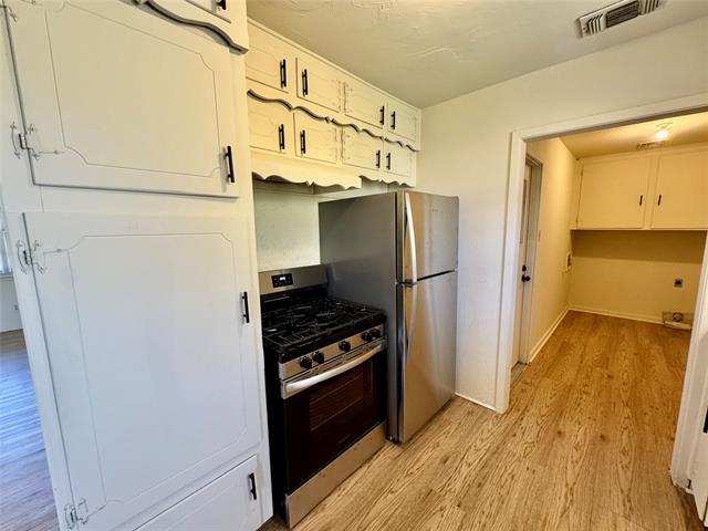 Building Photo - 4101 Lenore Dr