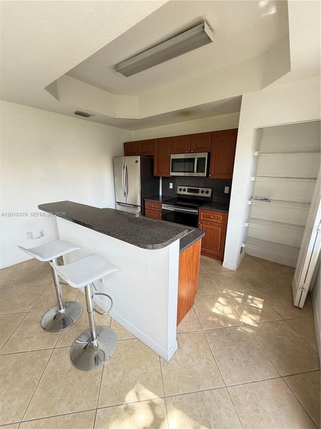Building Photo - 4939 N Harbor Isles Dr