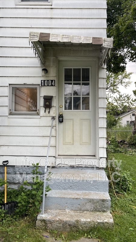 Primary Photo - 1004 Chatham St NW