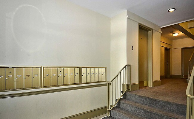 Building Photo - Dashing Dupont Circle 1 Bedroom Apt with skylights and building roof deck.