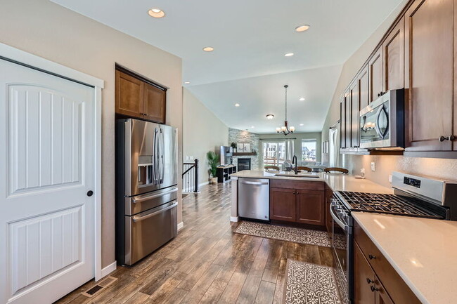 Building Photo - 1079 Parkline Ln
