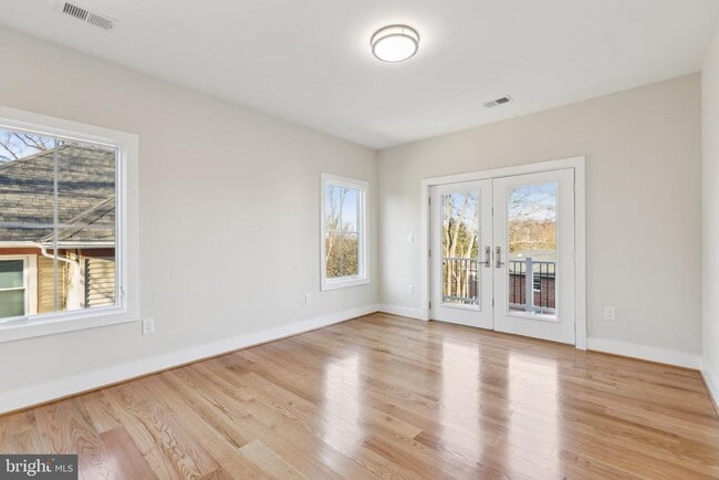Building Photo - 2150 N Stafford St