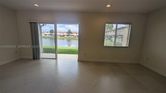 Building Photo - 5910 Royal -