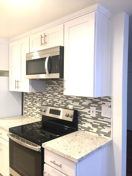 Building Photo - 1130 9th St