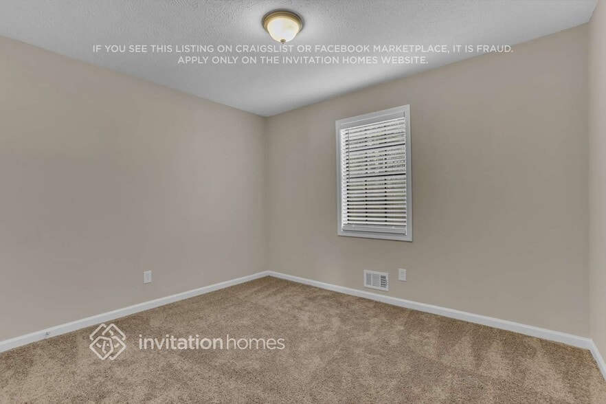 Building Photo - 1990 Branch View Dr