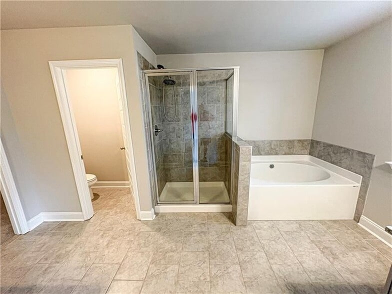 Building Photo - 339 Cherryhill Ln