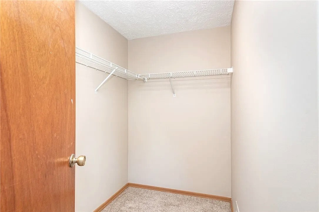 Building Photo - 289 Deerhurst Ln