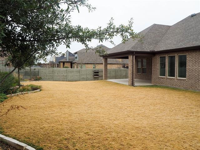 Building Photo - 400 Sunflower Ave