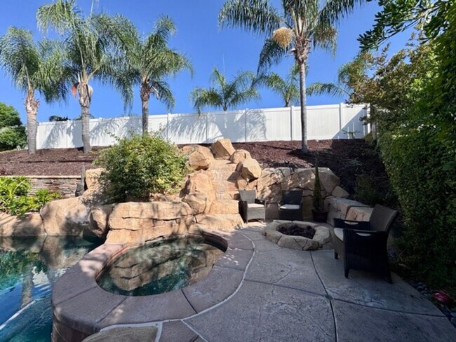 Building Photo - 5 bedroom South Temecula home with a Pool ...