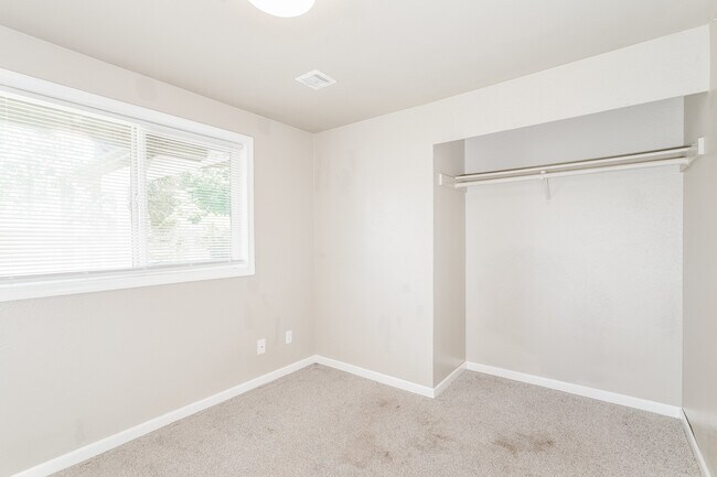 Building Photo - 16028 355th Dr SE