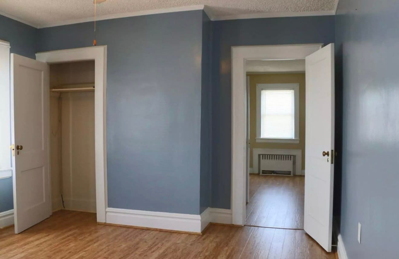 Building Photo - 454 N 7th St