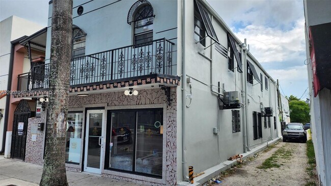 Building Photo - 2272 SW 8th St