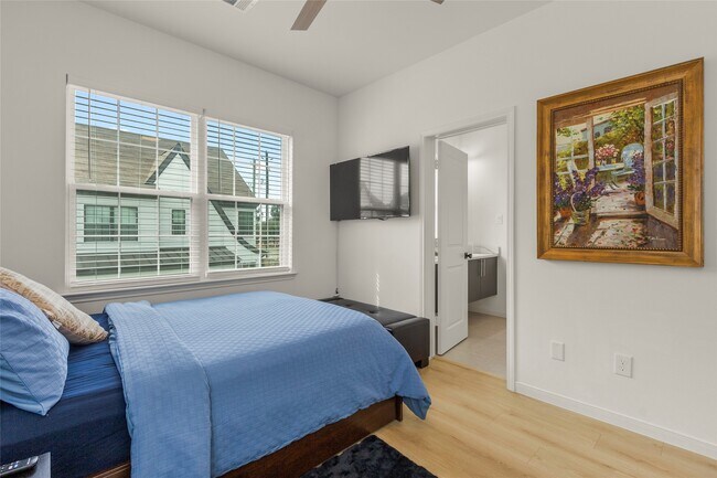 Building Photo - 1271 Oakmont Bnd Dr