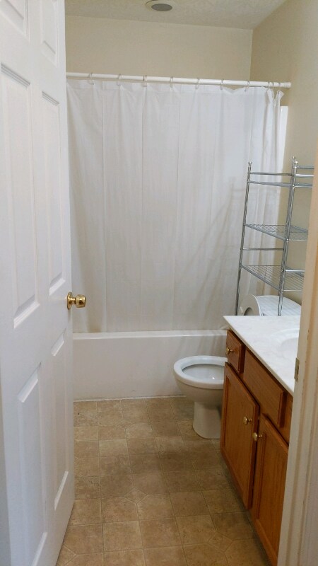 Building Photo - 103 E Park Pl