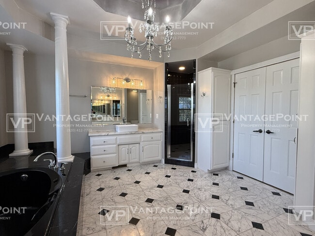 Building Photo - 3121 Squire Ct