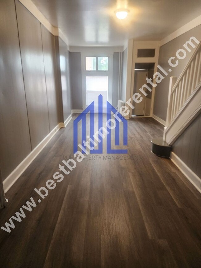 Building Photo - Spacious 3 Bedroom Home  In East Baltimore