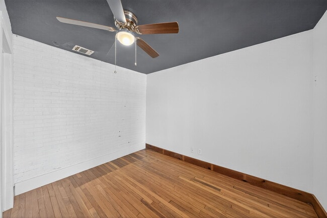 Building Photo - 224 Forrest Ave