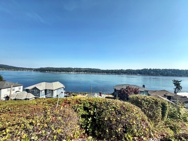 Building Photo - 5960 Watauga Beach Dr E