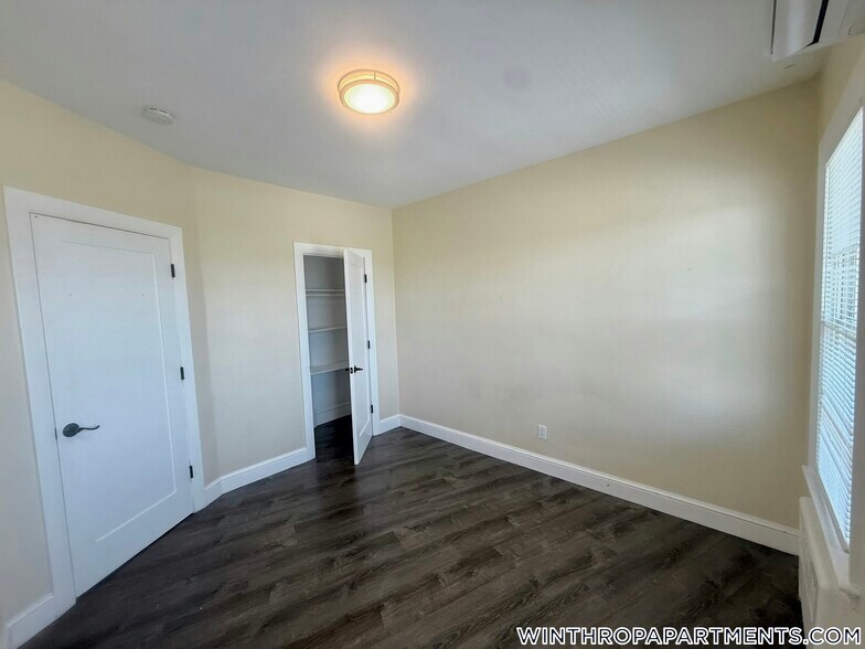 Building Photo - 87 Winthrop Shore Dr