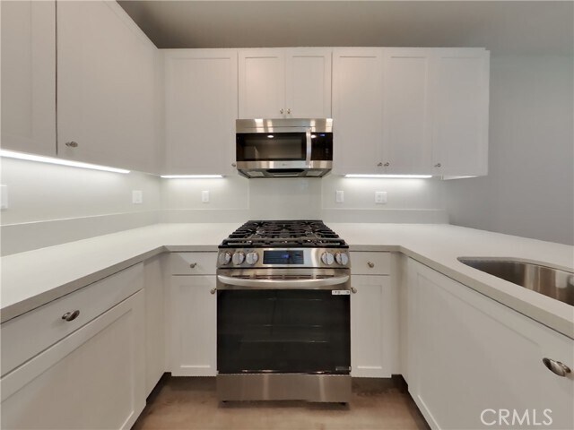 Building Photo - 31684 Willowood Way
