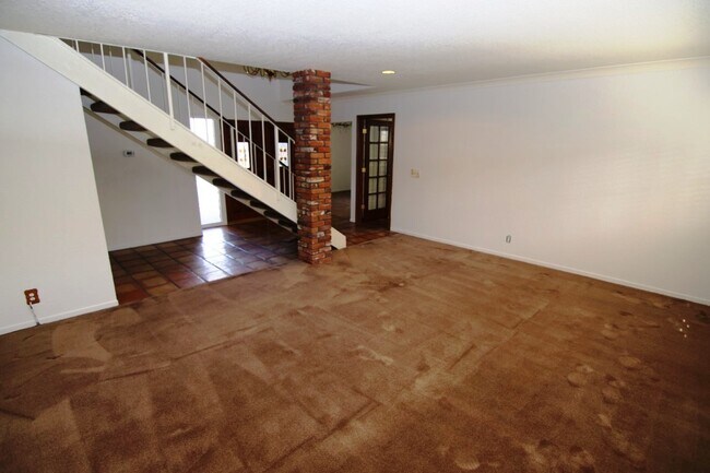 Building Photo - LA PALMA  4BR/2.5BA HOME IN HIGHLY SOUGHT AFTER NEIGHBORHOOD