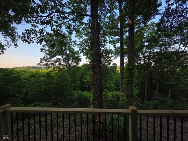 Building Photo - 158 Redbud Ln