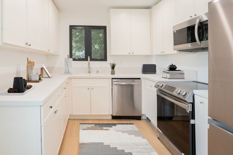 Building Photo - The Coastal Apartments