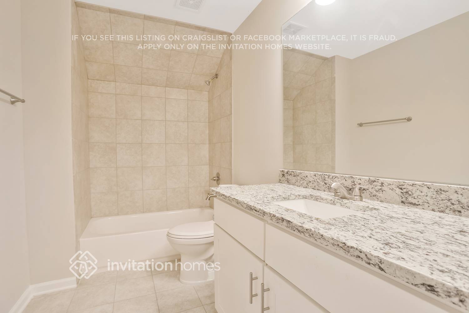 Building Photo - 2621 Windridge Dr