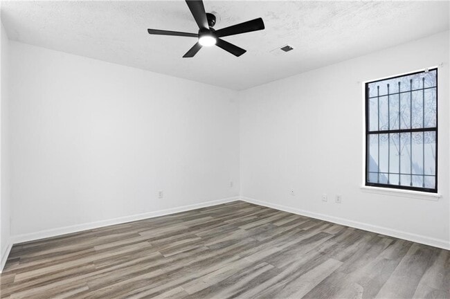 Building Photo - 858 Ohara Dr