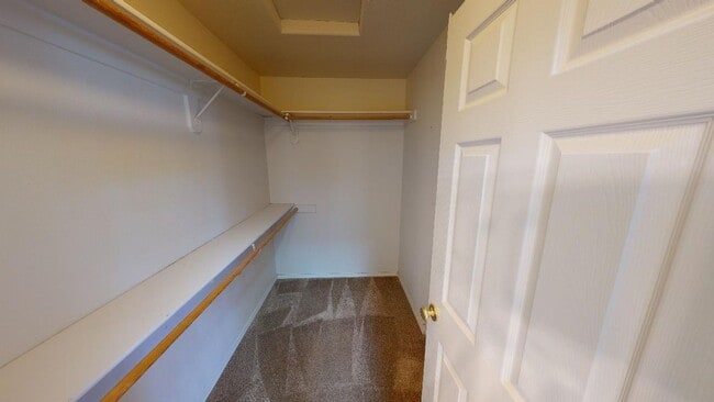 Building Photo - Wilsonville - Newly Updated 4 Bed + Bonus, Central Air, Cul-De-Sac!