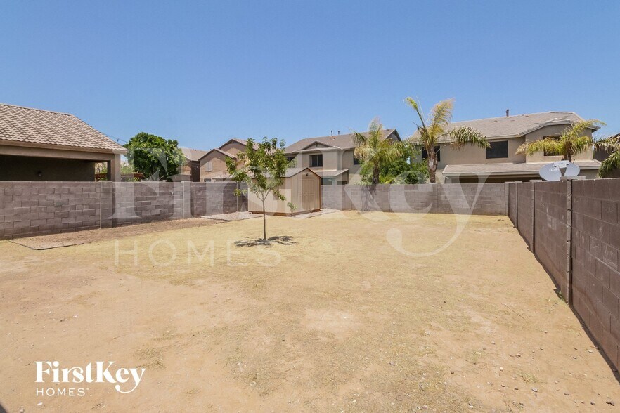 Building Photo - 1168 W Desert Basin Dr